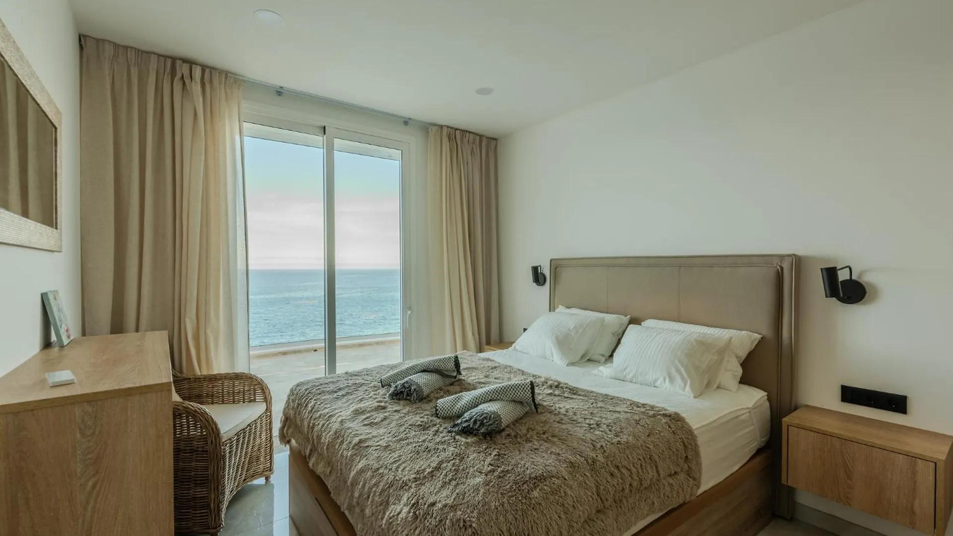 Villa Bianca Callao Salvaje