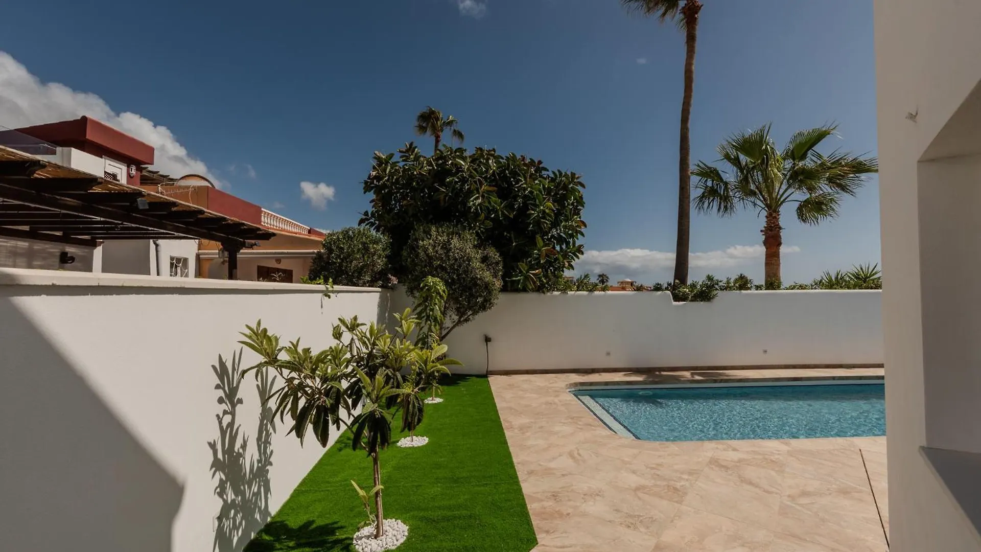 Villa Bianca Callao Salvaje